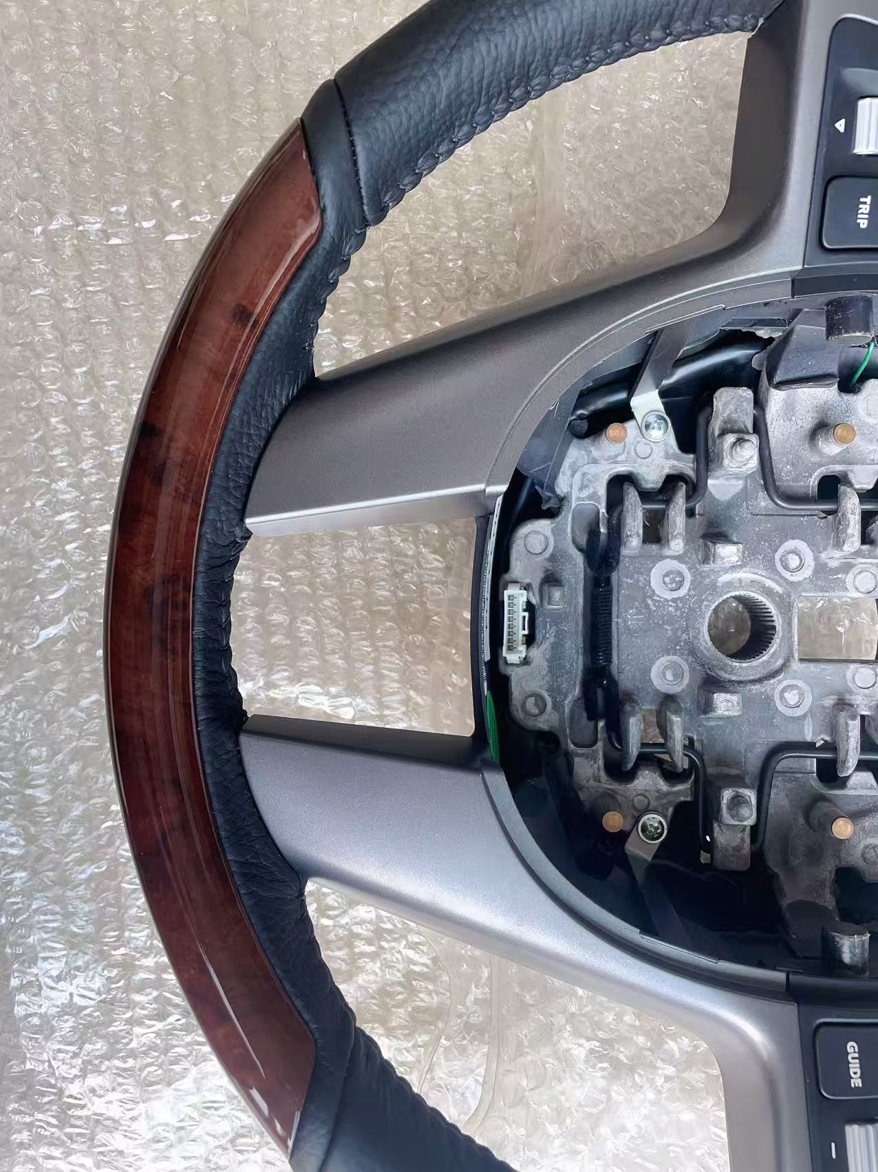Buick Park Avenue steering wheel