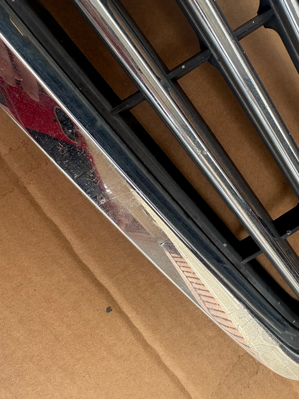 Statesman grill w/ Black surround