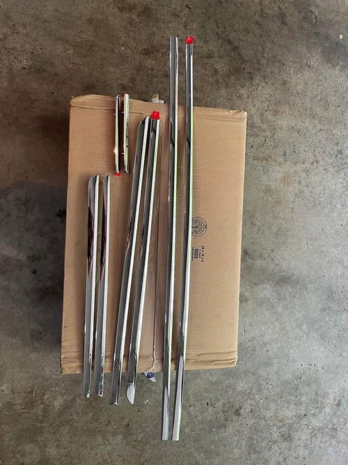 2011-2017 Caprice Lower chrome kit