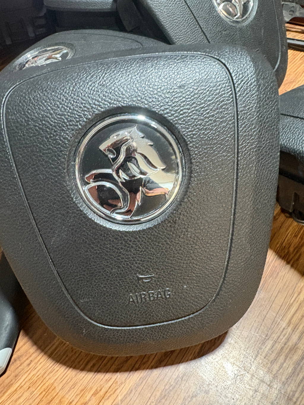 Holden VF/SS Horn Pad